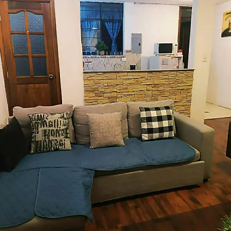 Lindo Departamento Amoblado En El Centro De Quito Apartment Exterior photo